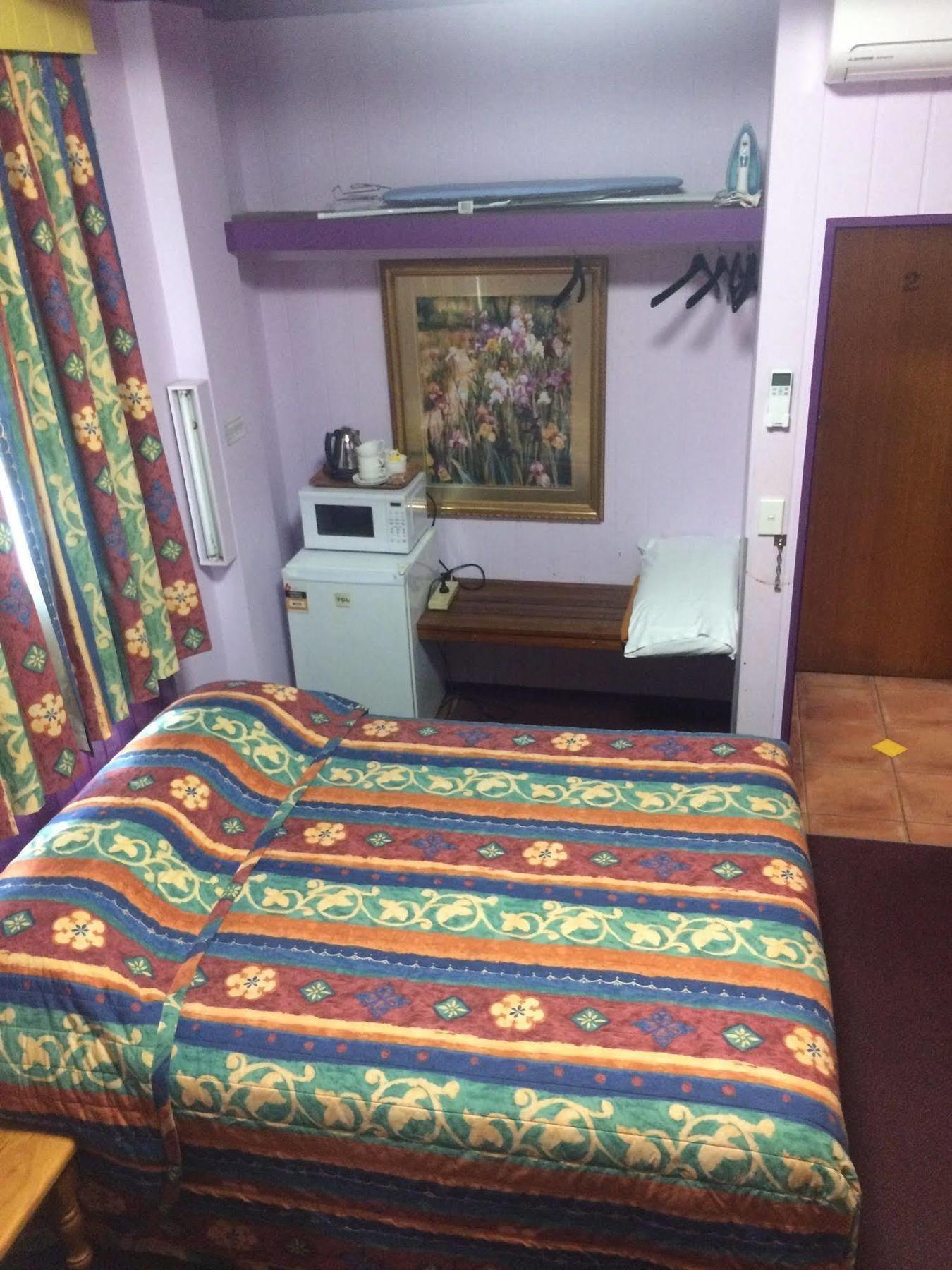 Moruya Monarch Hotel Buitenkant foto
