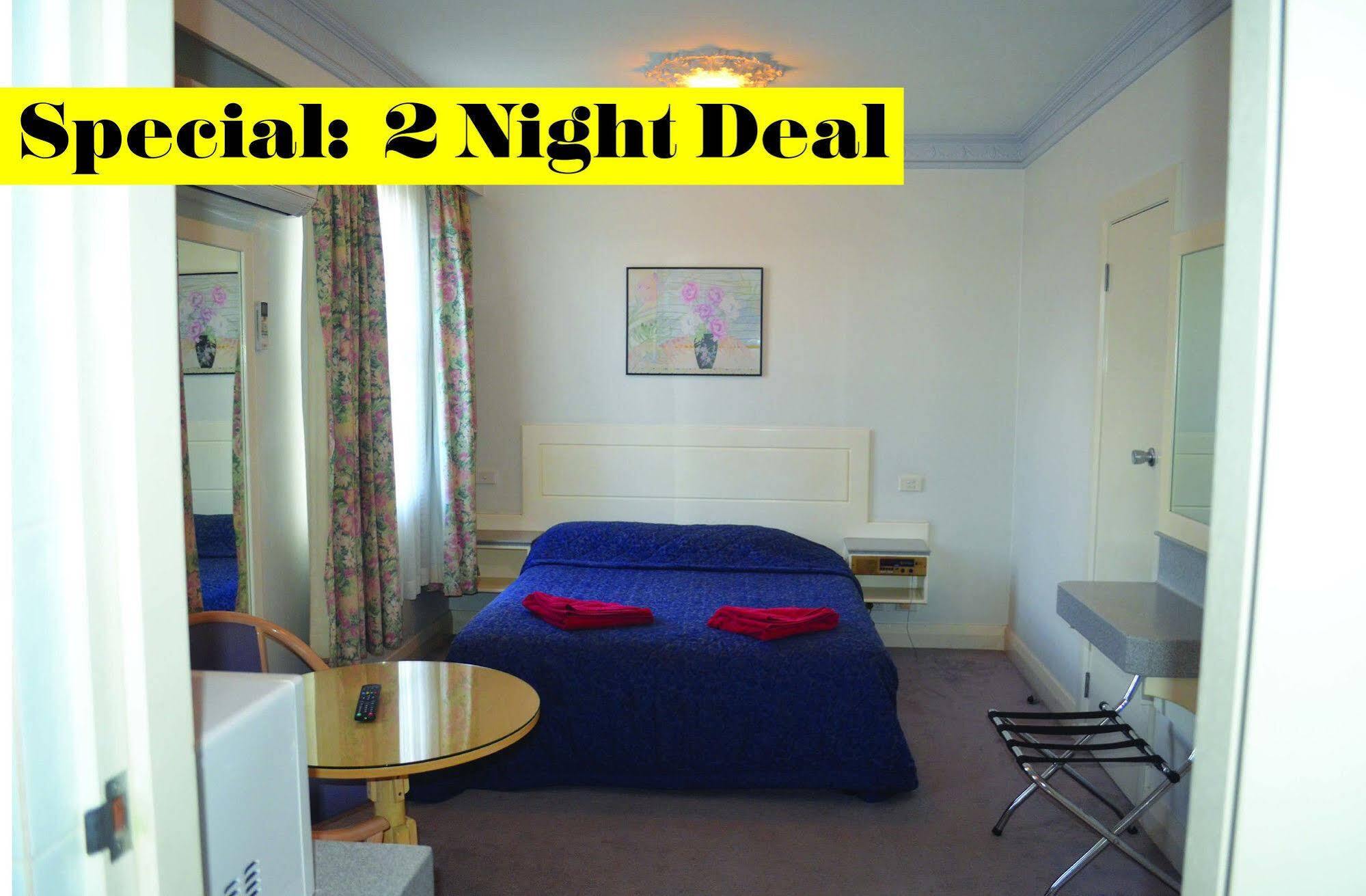Moruya Monarch Hotel Buitenkant foto